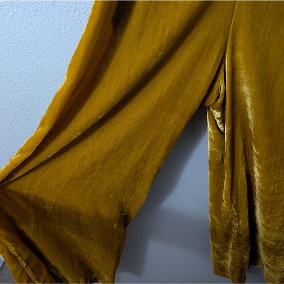 Astr The Label Hey Hey Hey Gold Sleeveless Jumpsuit - Picture 4 of 6